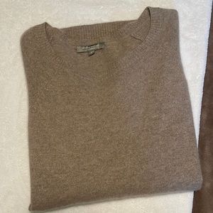 Neiman Marcus Cashmere sweater